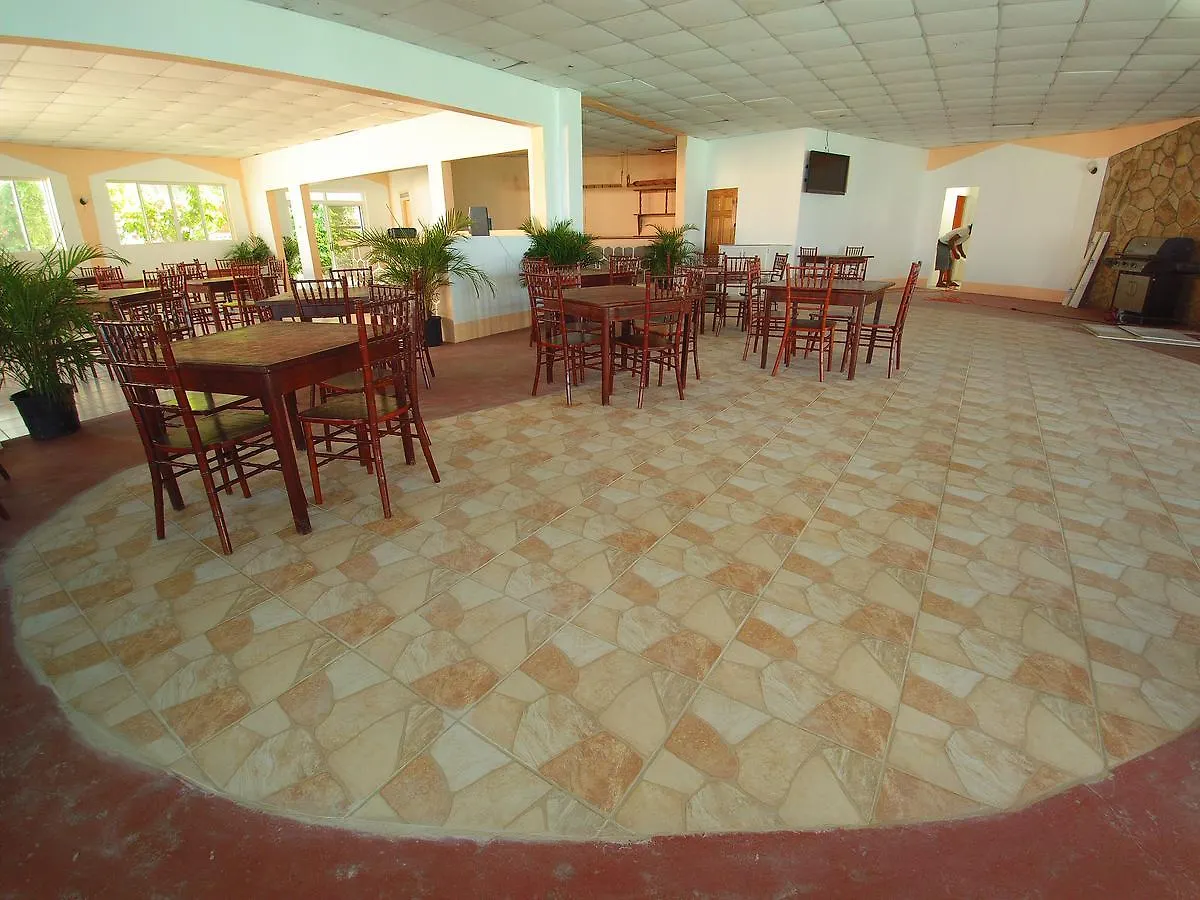 Pinneys Beach Hotel Nevis Charlestown